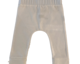 Le_pantalon_blanc_1-removebg-preview